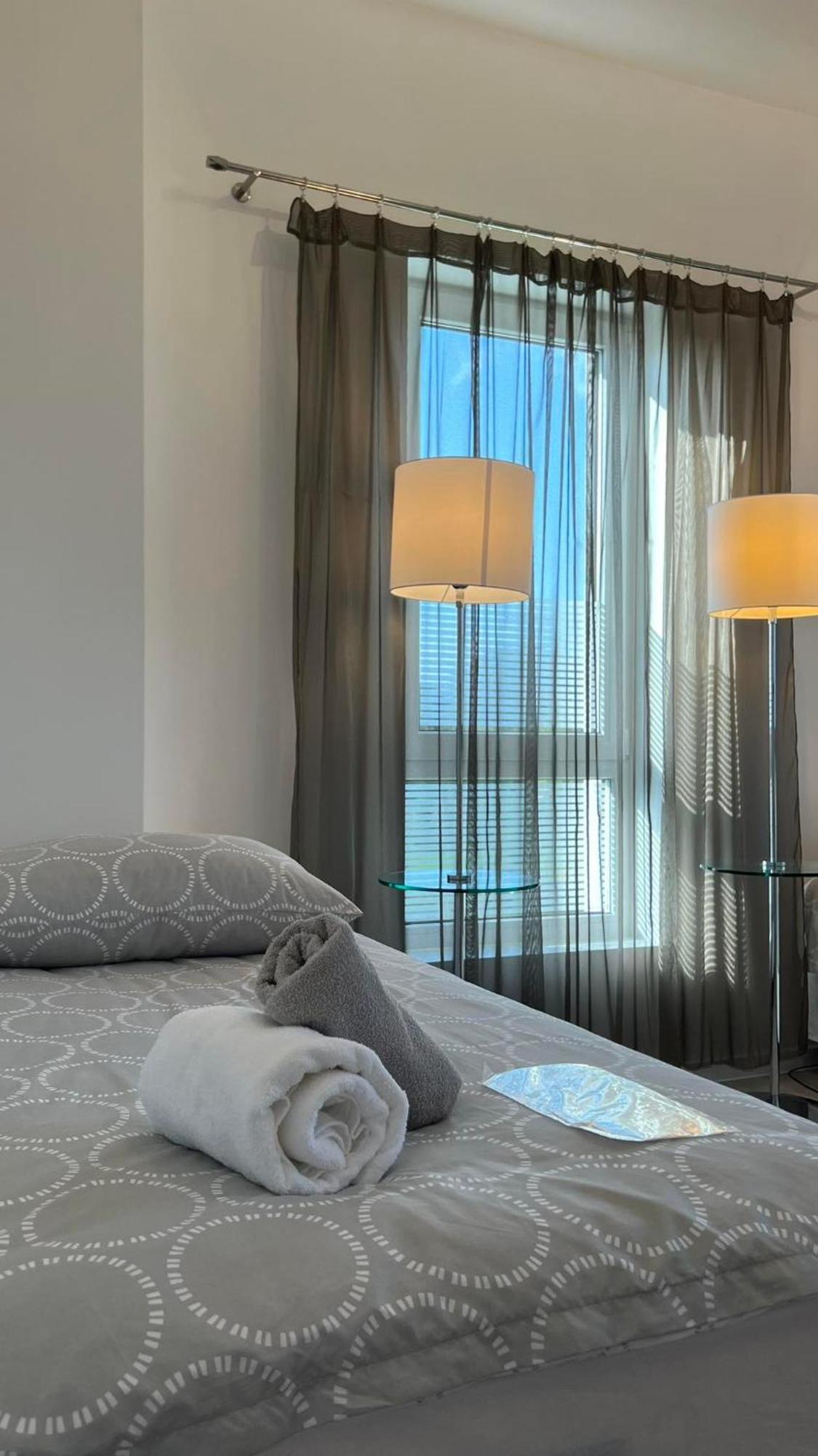 Hotel Azyl à Legnica Extérieur photo