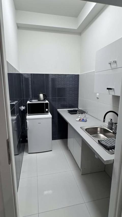 Hotel Azyl à Legnica Extérieur photo